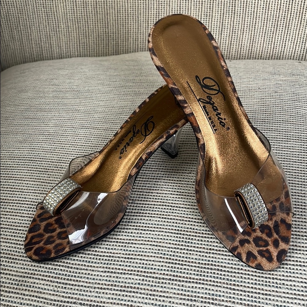 Brown and Black Heels with leopard print Design on inner shoe bed
